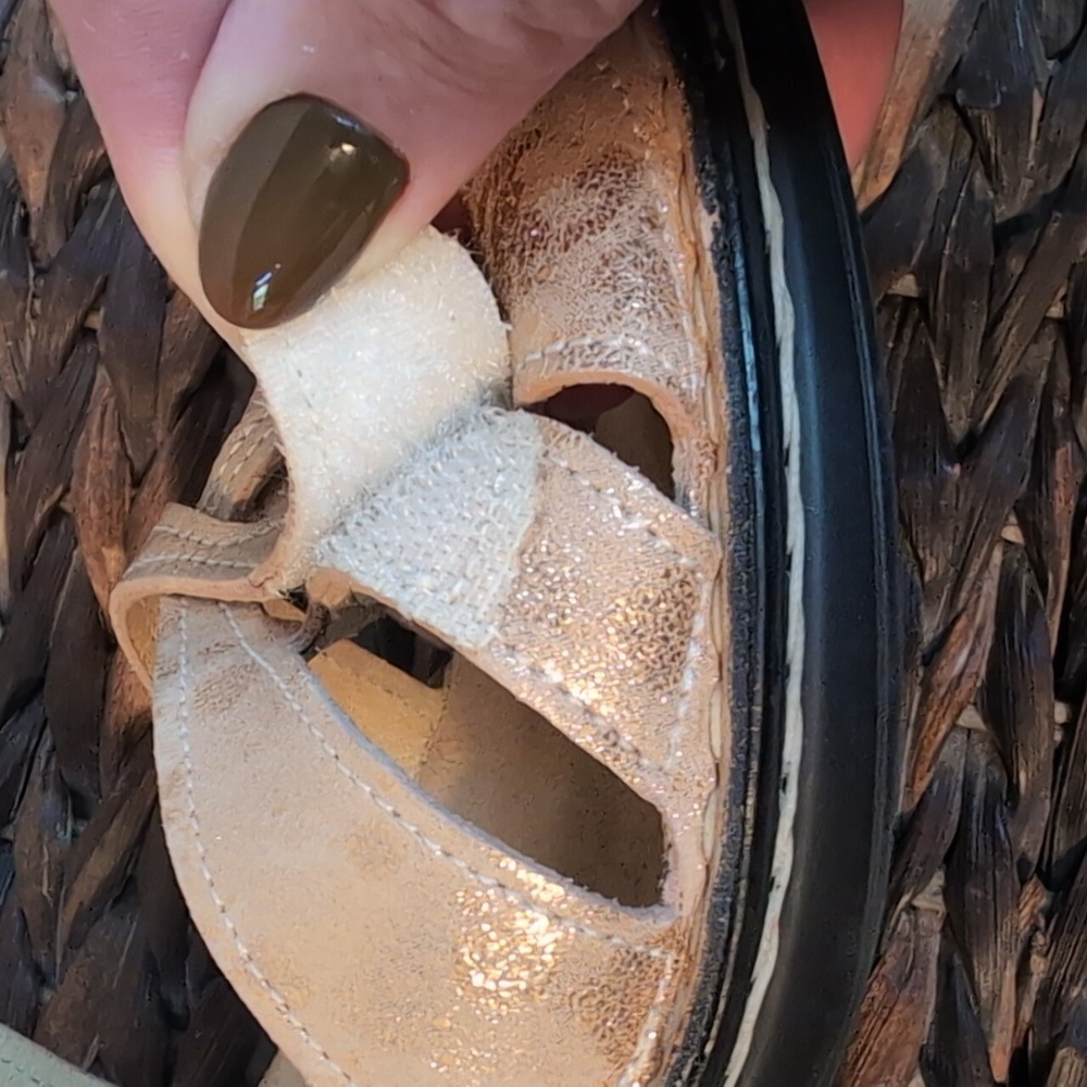 FINN COMFORT Gold Shimmer Slingback Sandals Comfort Shoes SZ 9 - Picture 10 of 12